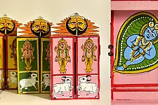 Kathanik . कथनिक ☀ Kaavad a Wooden Shrine - Bal Krishna { Single piece } ~ 3